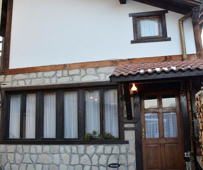 Otel Trenchova Guest House