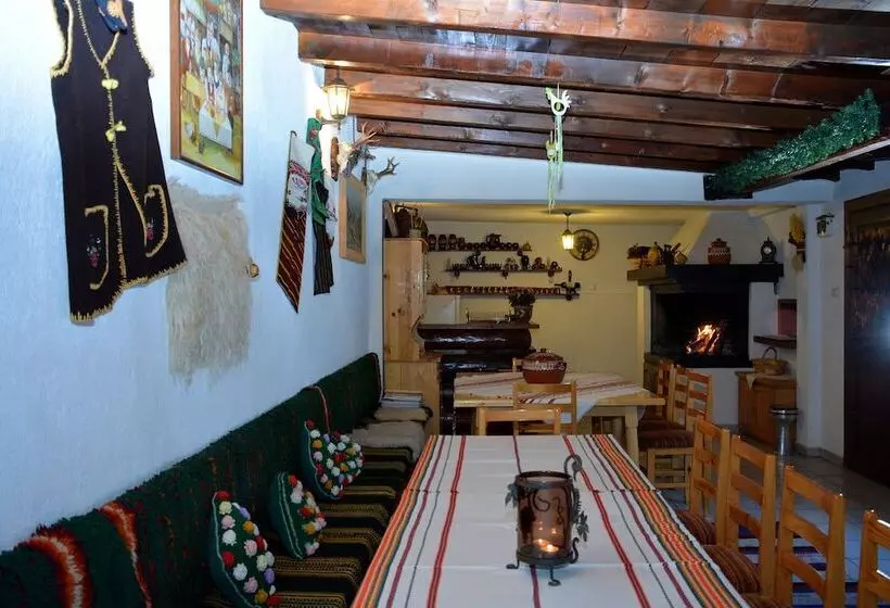 ホテル Trenchova Guest House
