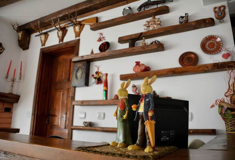 Otel Trenchova Guest House