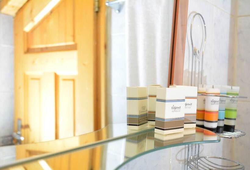 Otel Trenchova Guest House