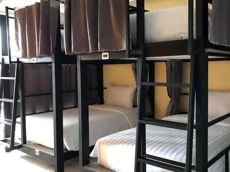 Hotel Airport Hostel Phuket