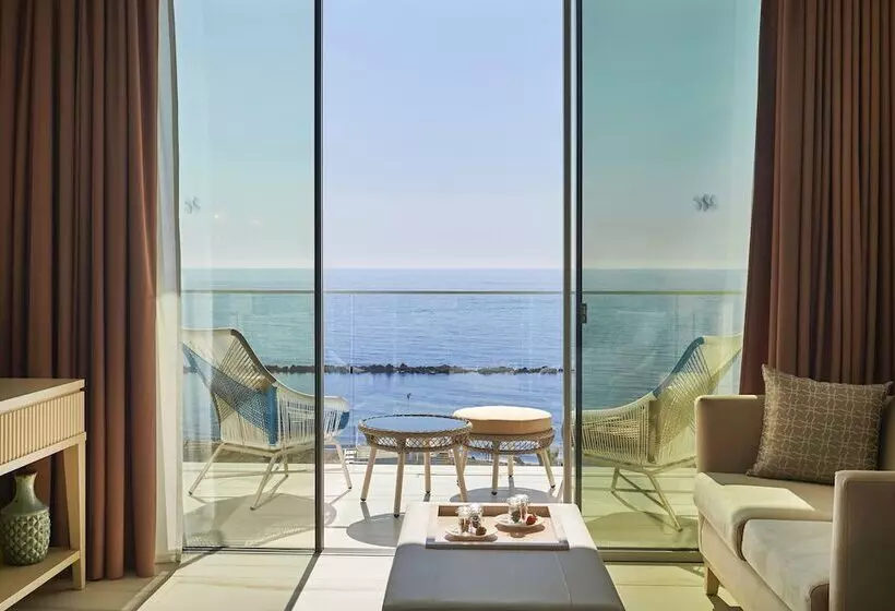 Amavi, Madefortwo Hotels   Paphos