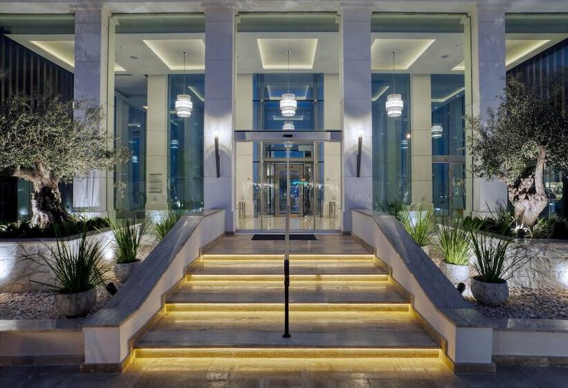 Amavi, Madefortwo Hotels   Paphos