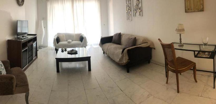 هتل Angela's Luxury Apartments