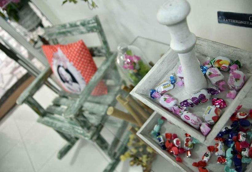 هتل Angela's Luxury Apartments