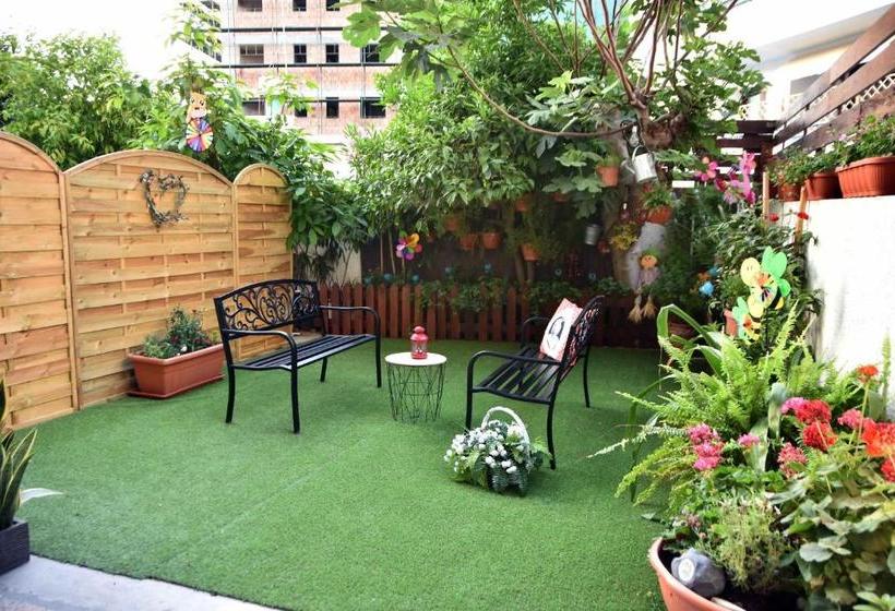 هتل Angela's Luxury Apartments