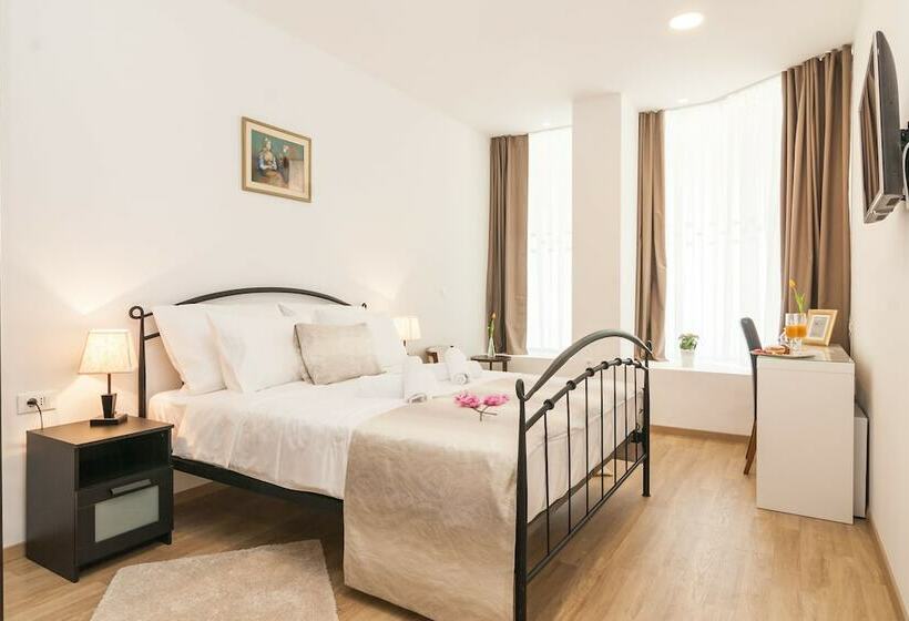 Szálloda Cafe Royal Rooms