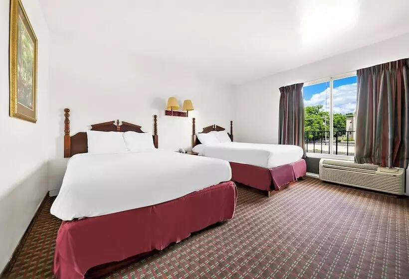 هتل Capitol Inn And Suites