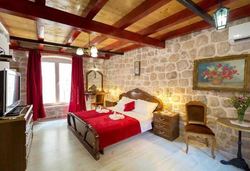 酒店 Juliette's Palace Studios