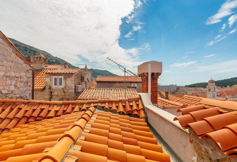 酒店 Juliette's Palace Studios