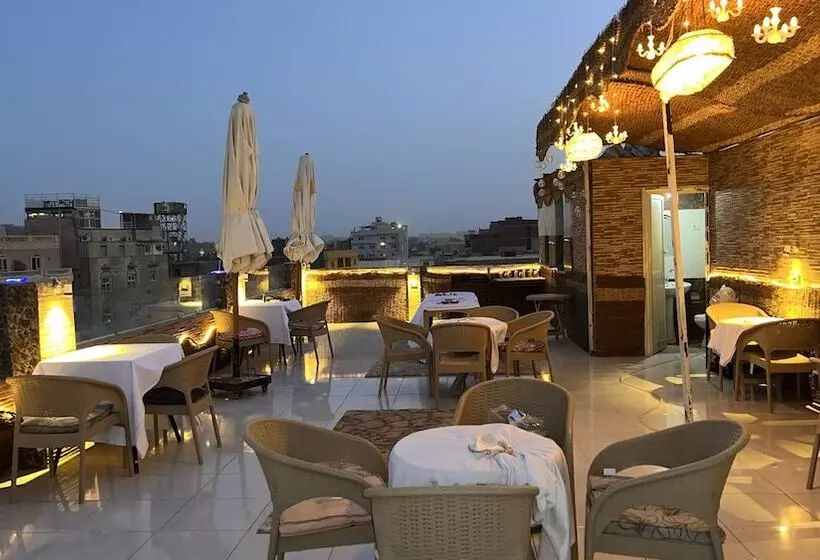 هتل Makadi Pyramids View