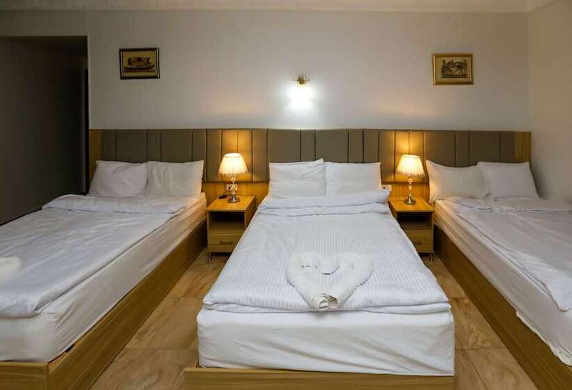 هتل Makadi Pyramids View