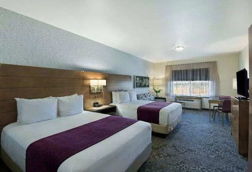 Hotelli Oxford Suites Sonoma Rohnert Park