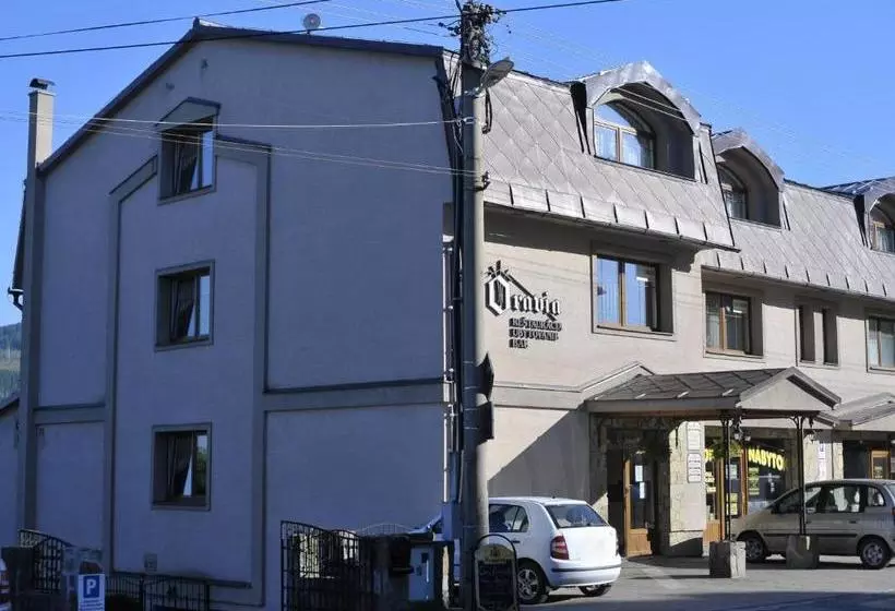 ホテル Penzión Oravia