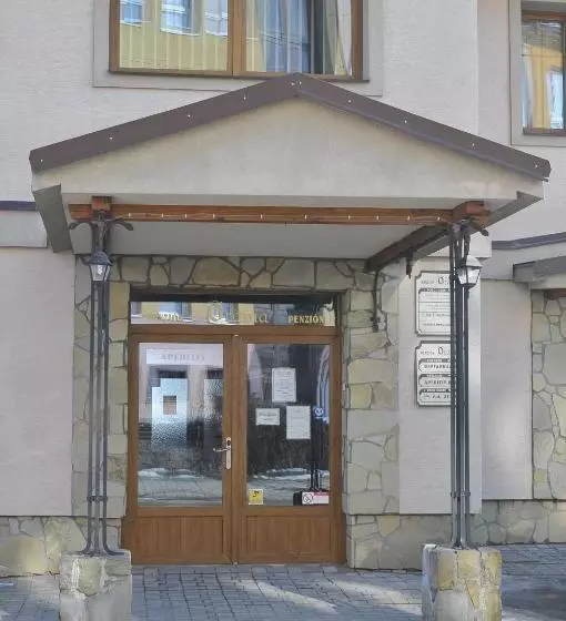 ホテル Penzión Oravia