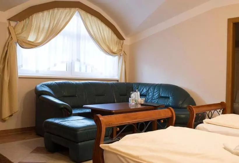 ホテル Penzión Oravia