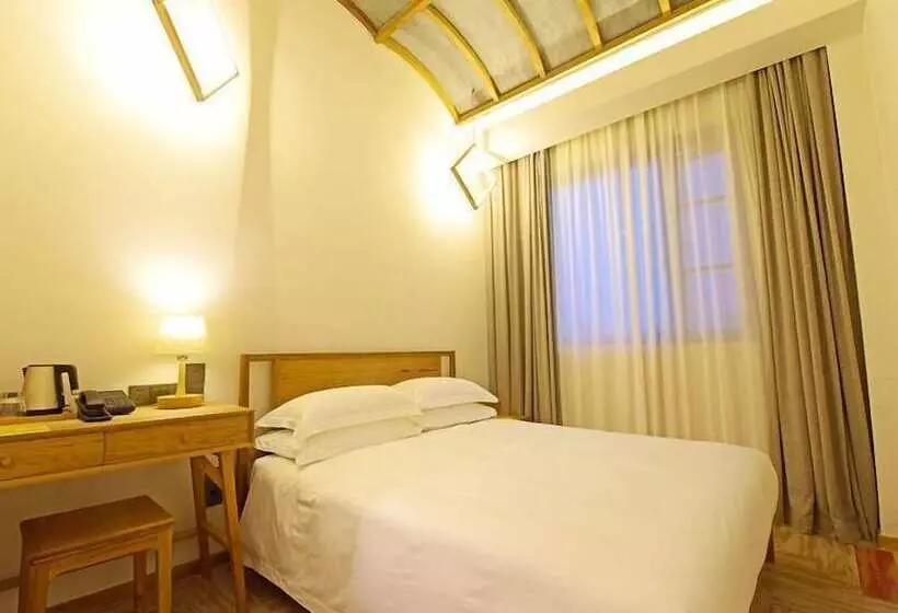 هتل Ramada Encore By Wyndham Shanghai Pudong Airport