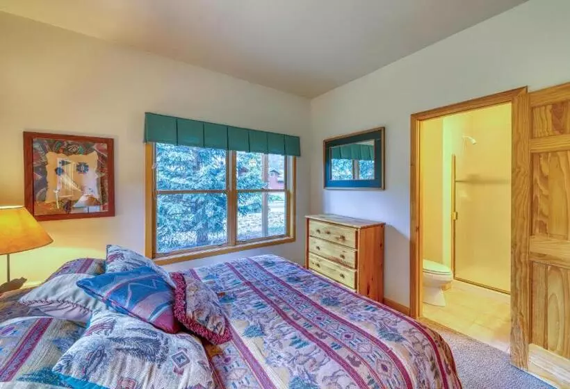 هتل Snake River Village 05