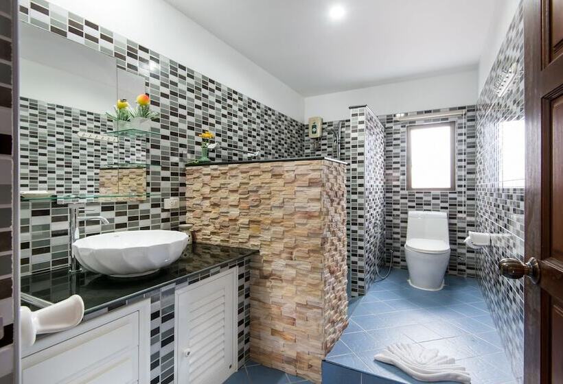 Hotel Tananza Resort And Homestay Phuket