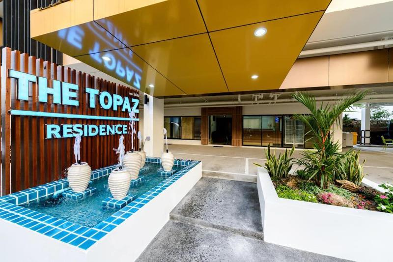 هتل The Topaz Residence Phuket Town