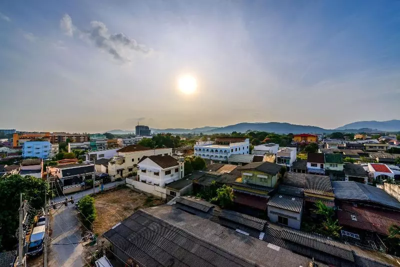 هتل The Topaz Residence Phuket Town