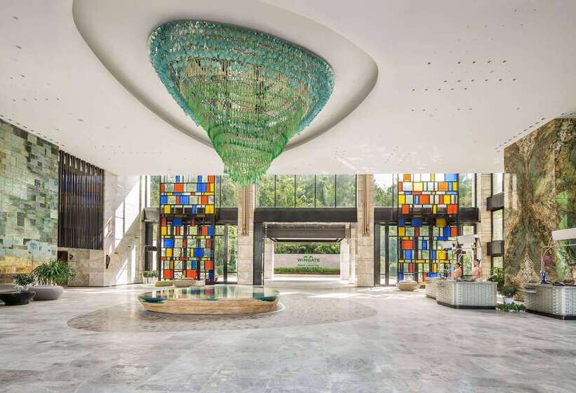 בית מלון כפרי Wingate By Wyndham Sanya Luhuitou