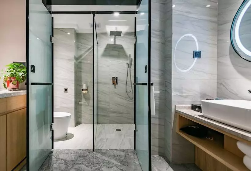 هتل Xian Katie Eastman