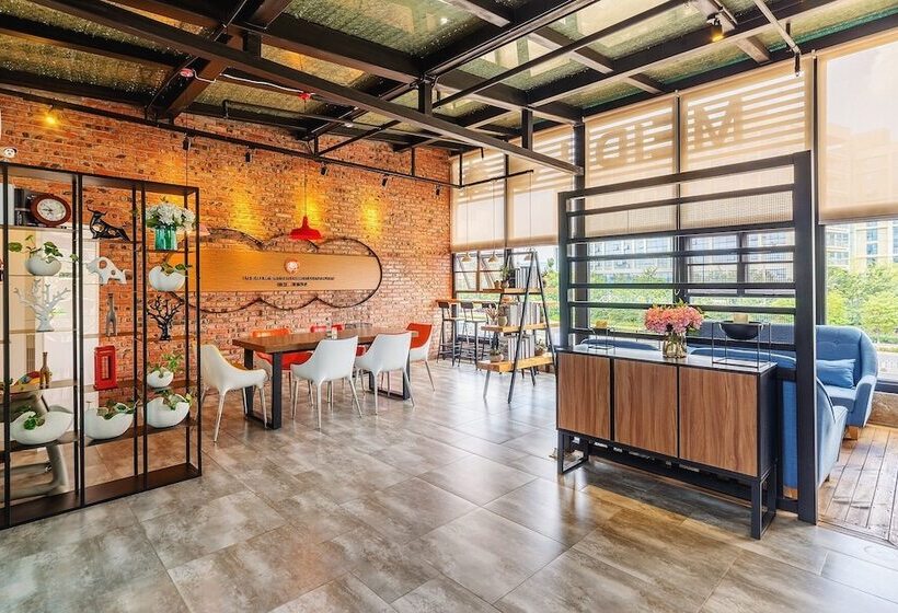 The Borrman Hotel Kunming Kmg