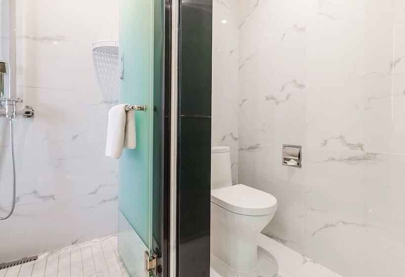 The Borrman Hotel Kunming Kmg