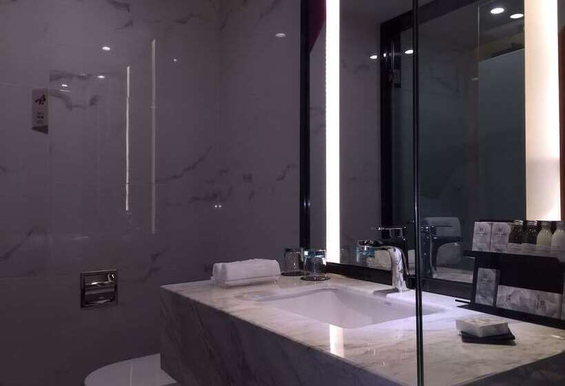 The Borrman Hotel Kunming Kmg