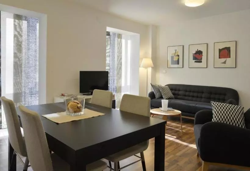 هتل Alhambra Slowhomes