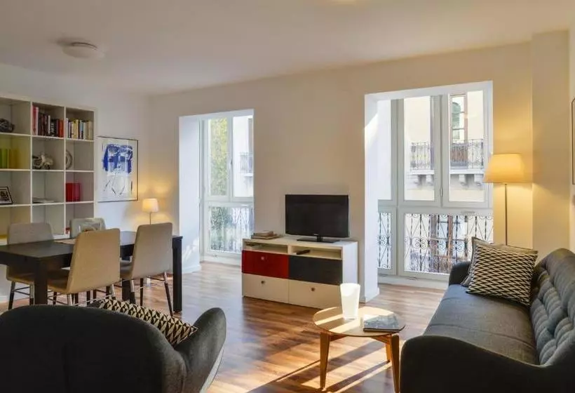 هتل Alhambra Slowhomes
