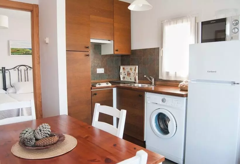 هتل Apartamentos Corona