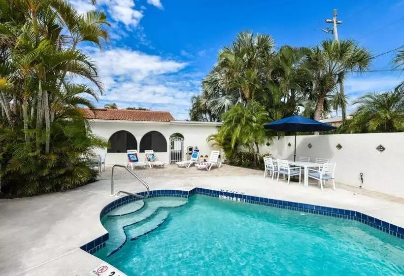 Hotelli Bianco Sands By Beachside Management