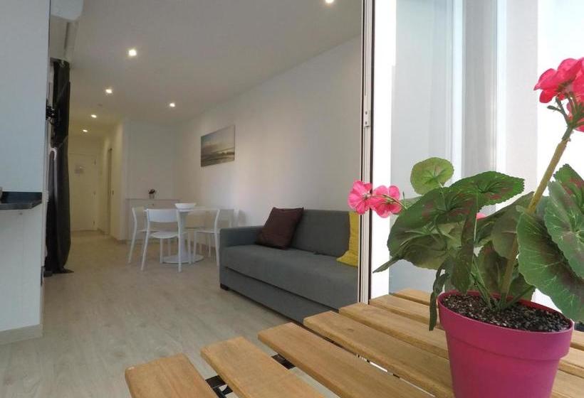 Отель Blue Sea Holiday Rentals