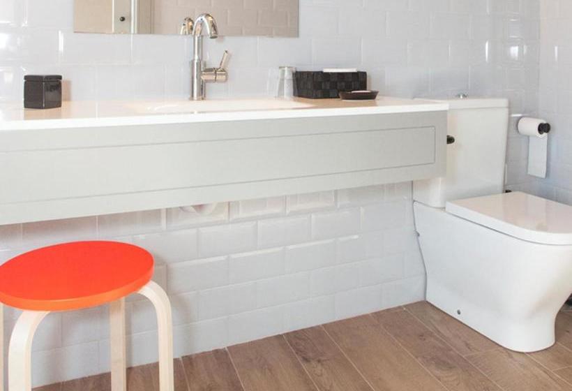 هتل Blue Windows House