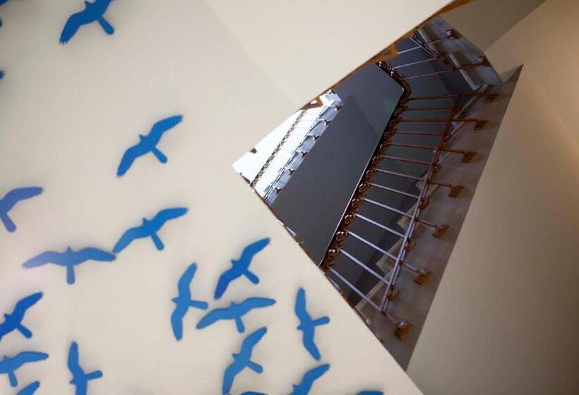 هتل Blue Windows House