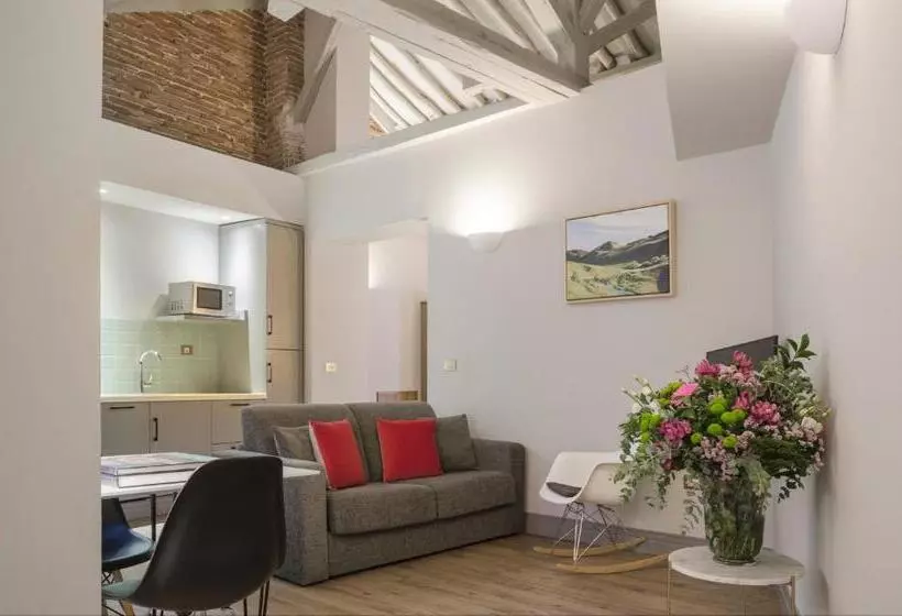 Hotelli Blue Windows House