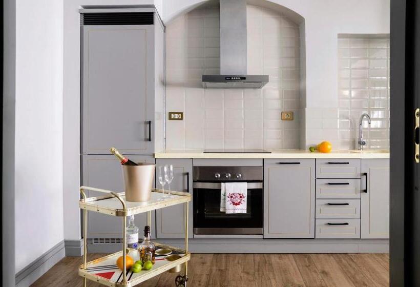 هتل Blue Windows House