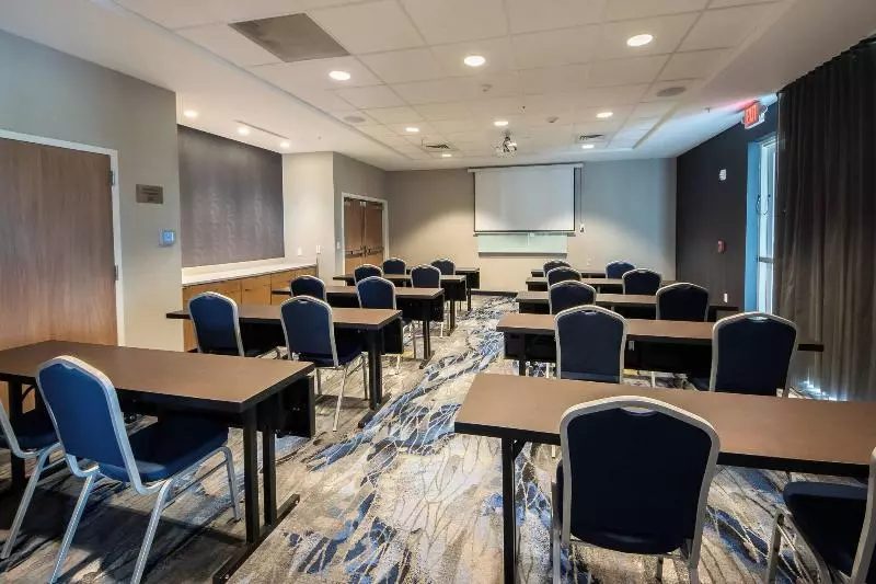 هتل Fairfield Inn & Suites By Marriott Melbourne Viera Town Center