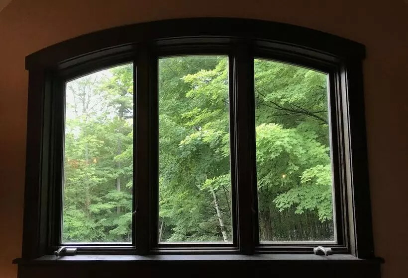 Hotelli Highlands Castle Overlooking Lake George.. Plus 2 Other Castles!