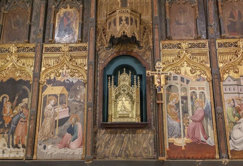 هتل Hospederia Seminario Conciliar De San Julián