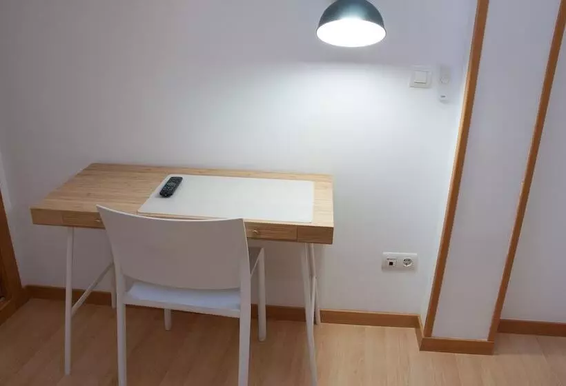 هتل Hostal Cuéntame Evolución Auto Check In