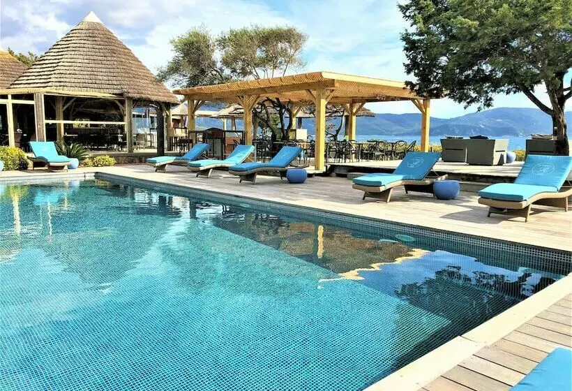 ホテル Hôtel Ruesco