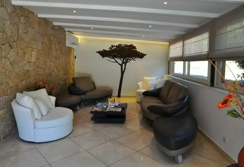 ホテル Hôtel Ruesco