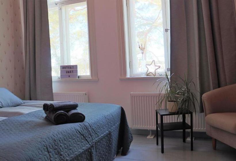 Отель Kesähostelli Kärkisaari