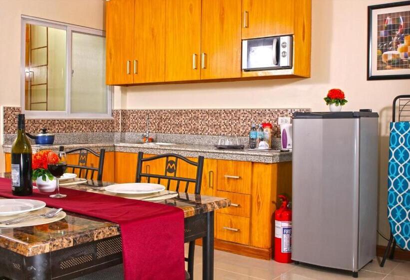 בית מלון כפרי Laciaville Resort And