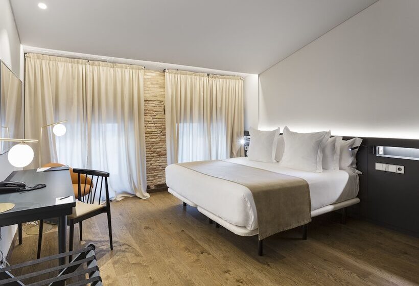 هتل One Shot Mercat 09