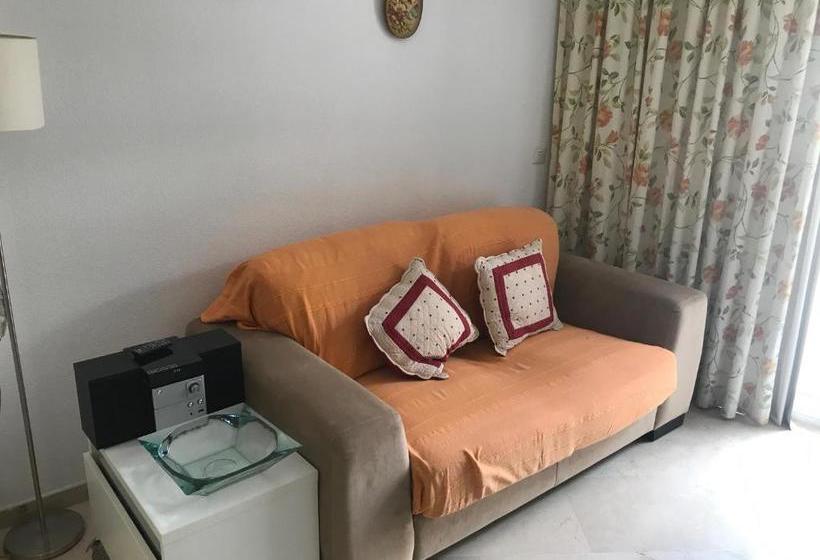 בית מלון כפרי Parque Marbella Apartments