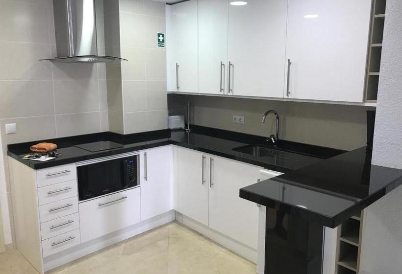 בית מלון כפרי Parque Marbella Apartments